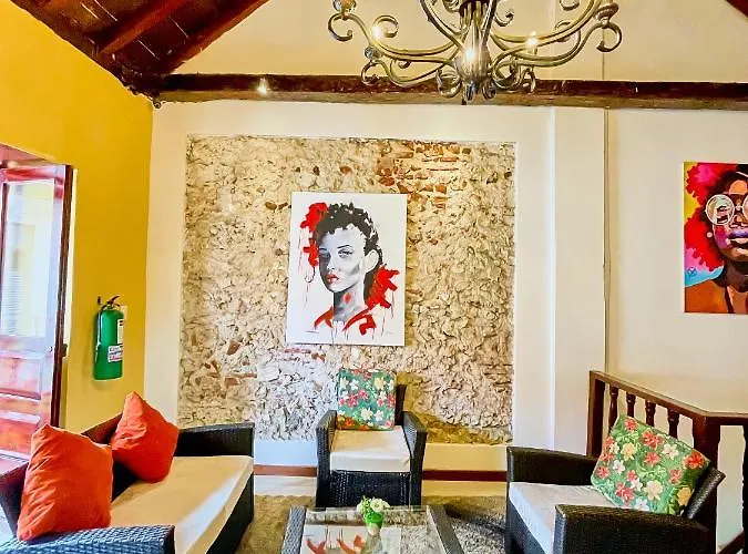 Casa Colonial Centro Histórico de 10 Habitaciones