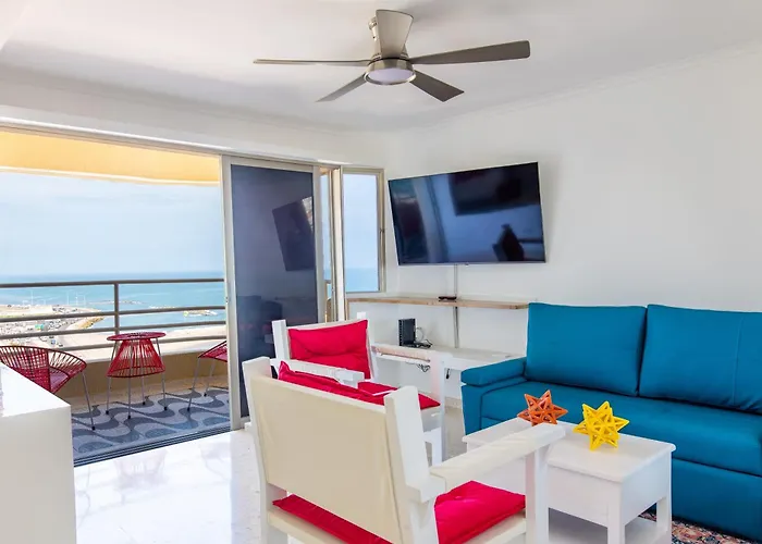 Beachfront Bliss, Luxury With Breathtaking Views