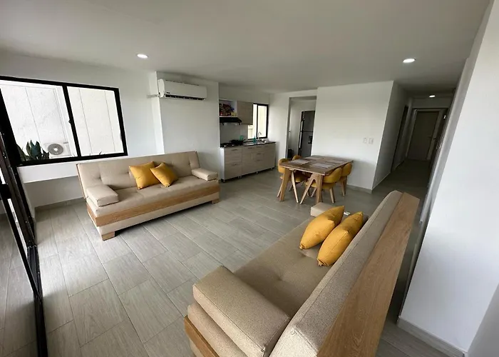 Apartamento Moderno Con Piscina En El Laguito