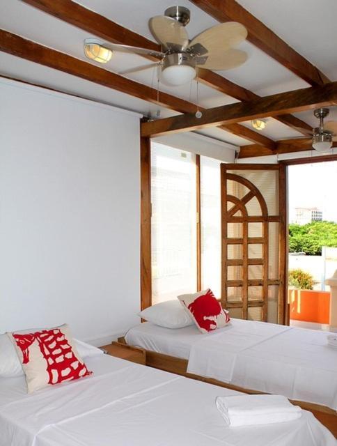 Nautilus Plaza Hotel Hotel 4*