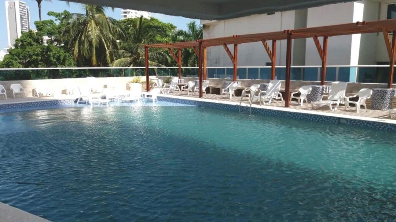 Shark 1514 Nuevo Conquistador Apartamento