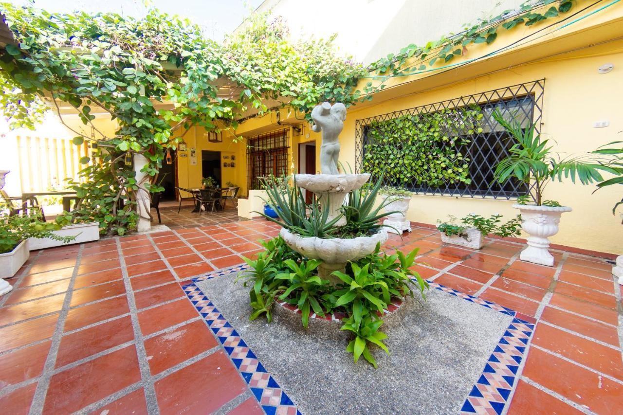 Ayenda Casa Franco 1809 Pensión 2*