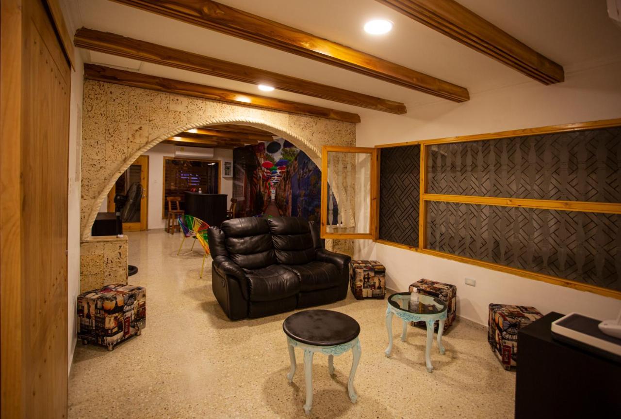 El Bando Hostal