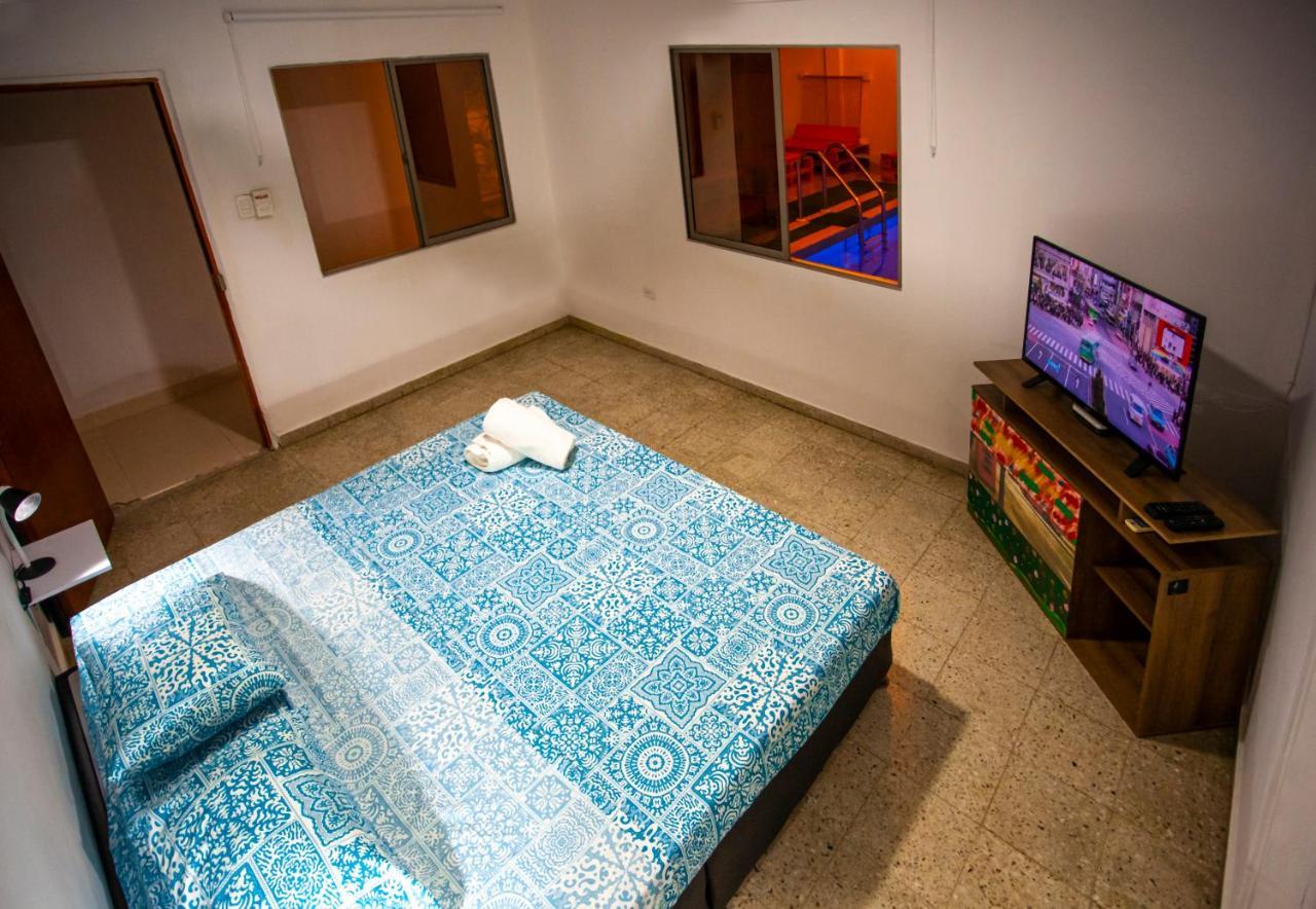 Hostal El Bando *