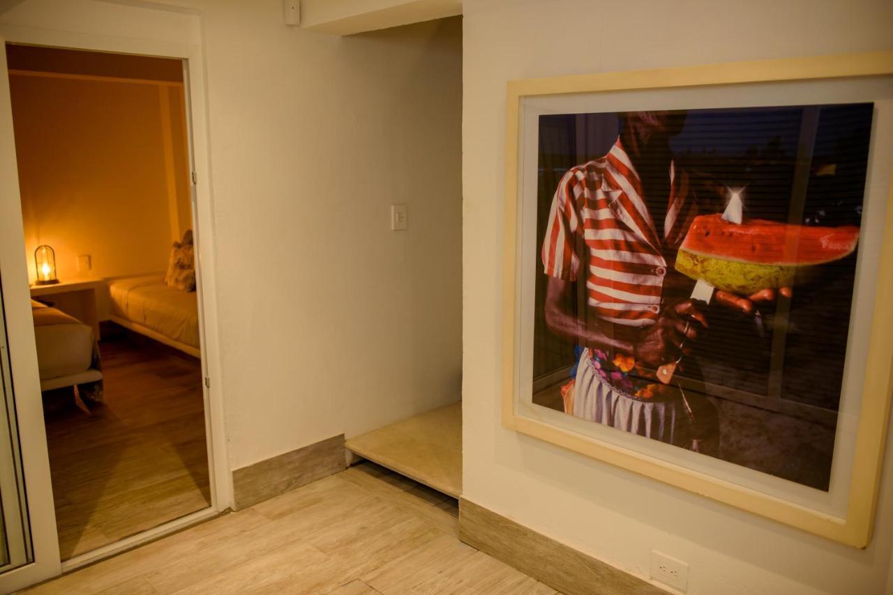 Casa Azzurra Walled -