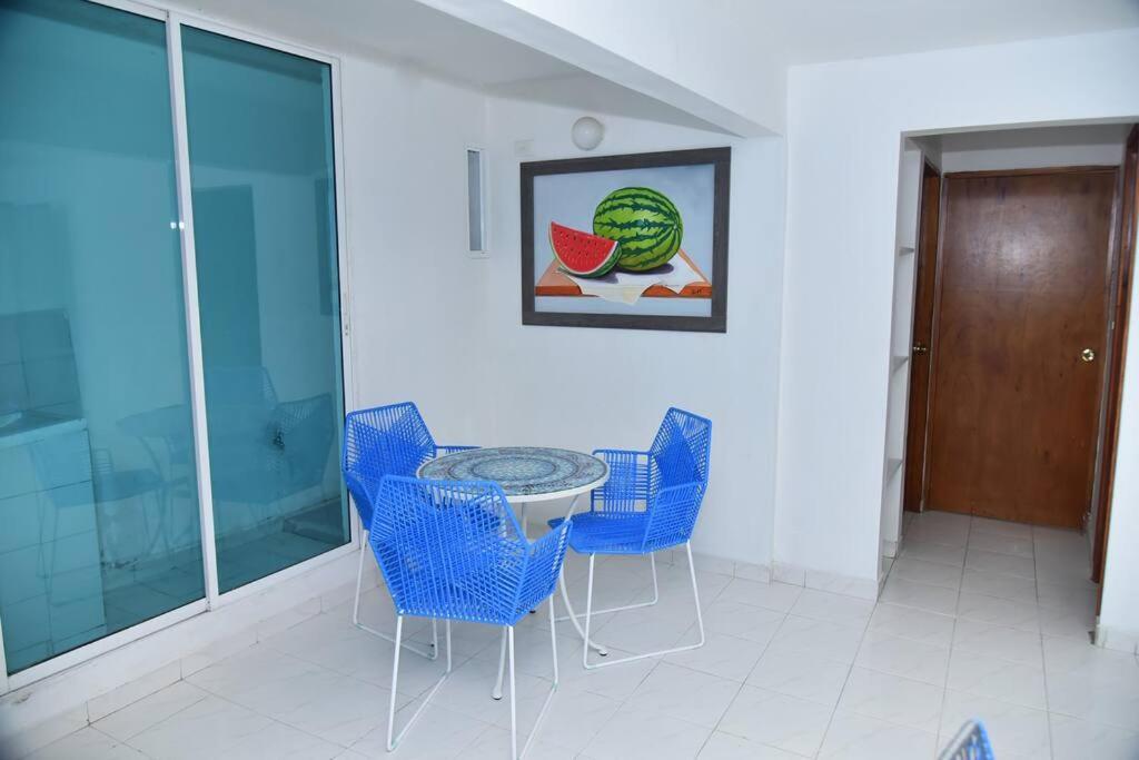 Apartment Modern 2br Walking Distance From Airport Cartagena