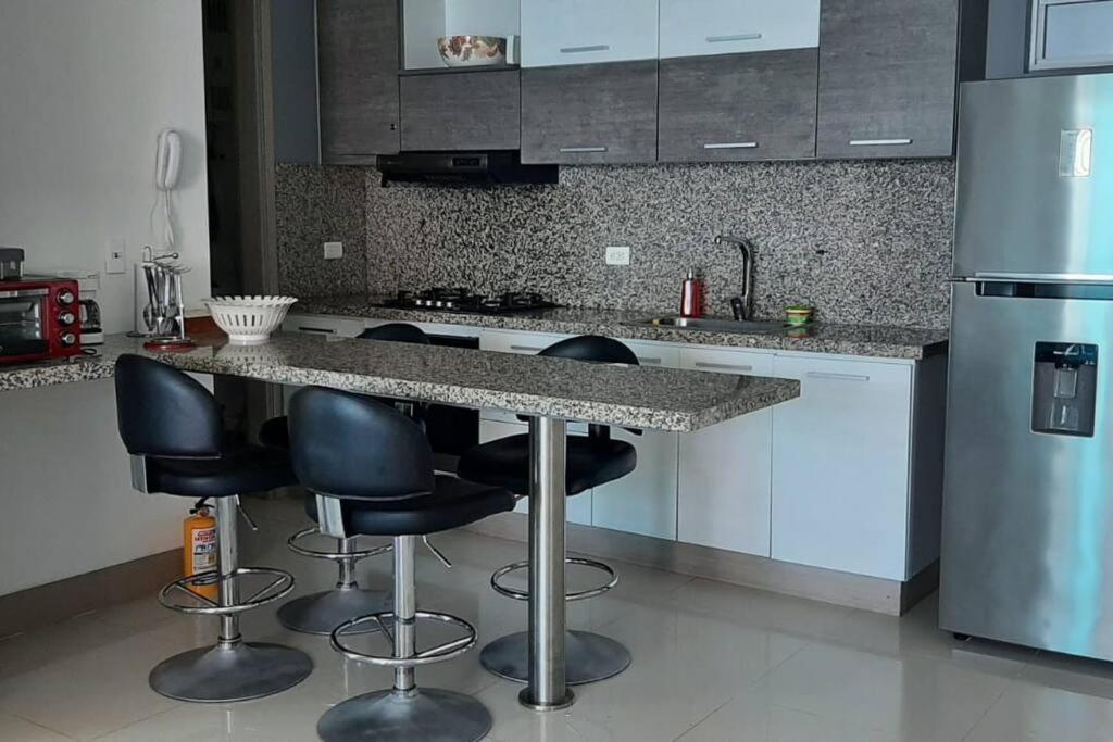 Apartamento Exclusivo Frente Al Mar En Bocagrande *