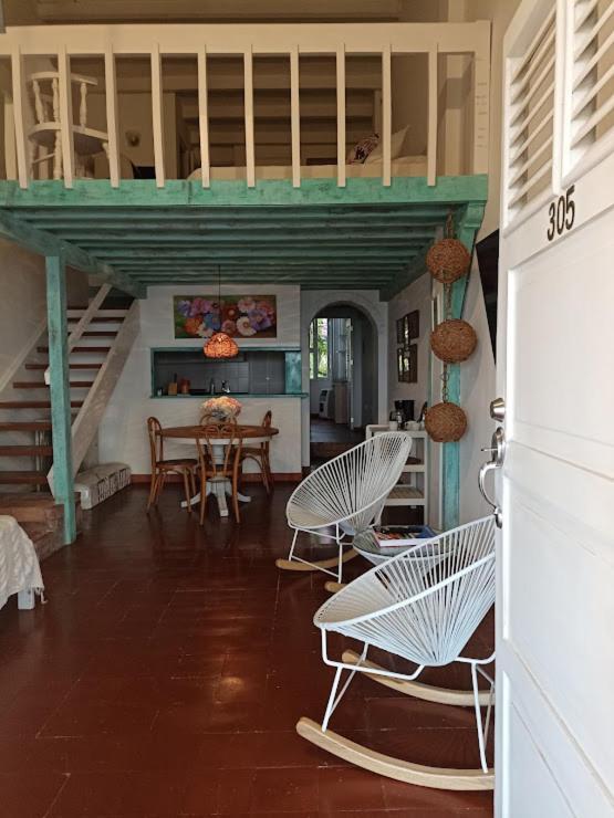 Lindo Y Comodo Apartamento Frente Al Mar En El Mejor Sitio Del Centro Histórico De Apartamento *