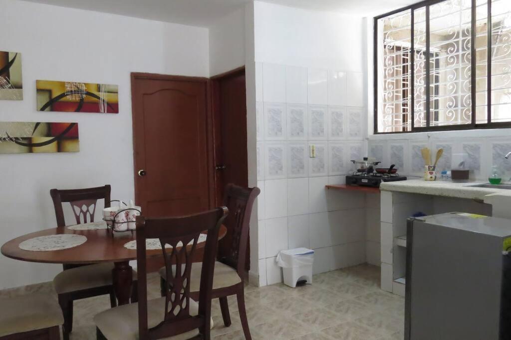 Amplio Y Cómodo Apartamento En * Cartagena