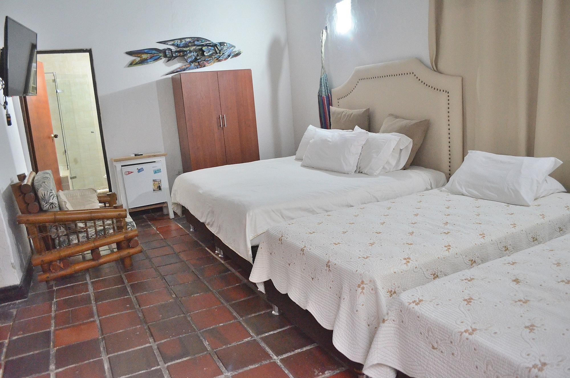 Hotel Puertas De 3*