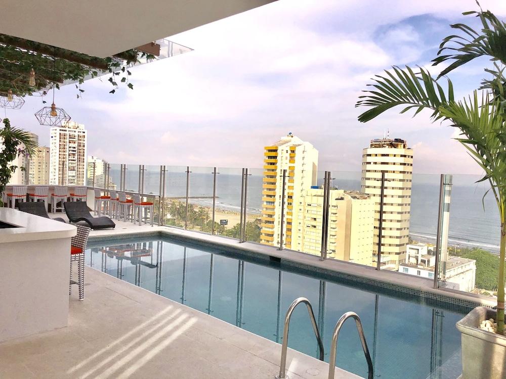 Zi One Luxury Hotel 4*