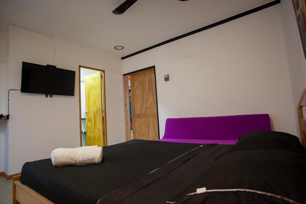 Hostal El Bando *