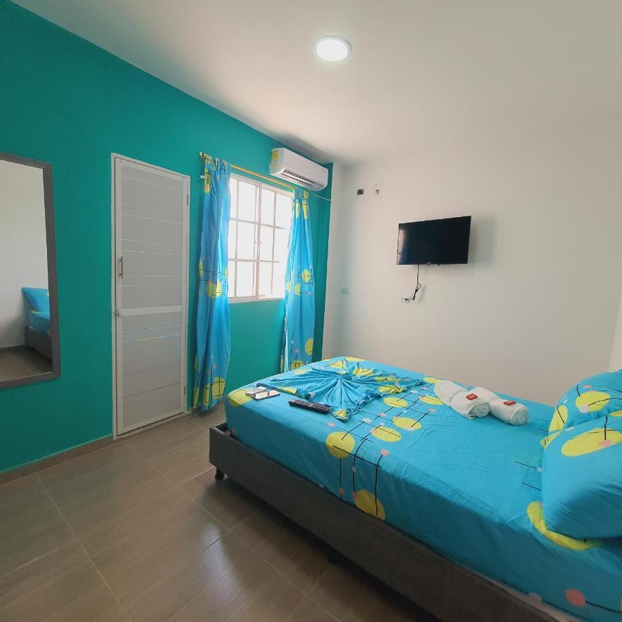 Mi Lindo Septiembre Hostal *