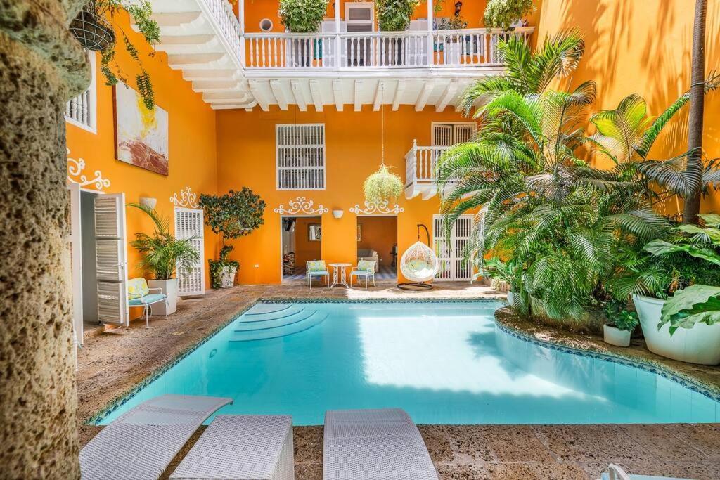 Amazing Colonial Mansion Old Villa