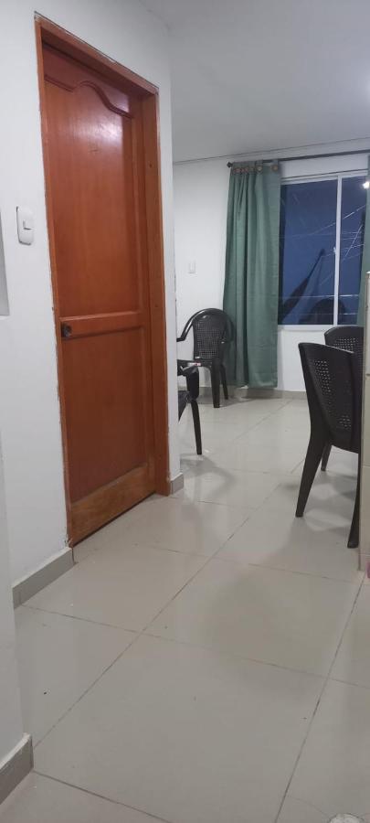 Ezemar Apartamento