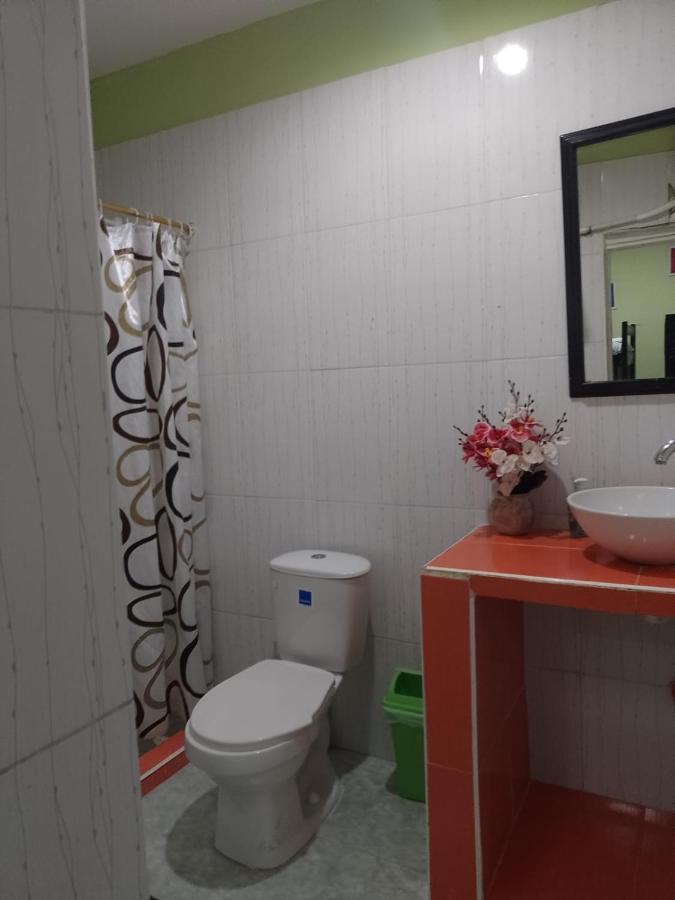 Pensión Habitación Económica Con Baño Privado Cartagena