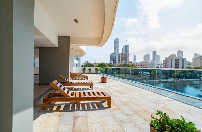 Apartamento Lujoso A Un Minuto De La Playa Del Laguito, La Mejor Playa De De Indias Apartamento *
