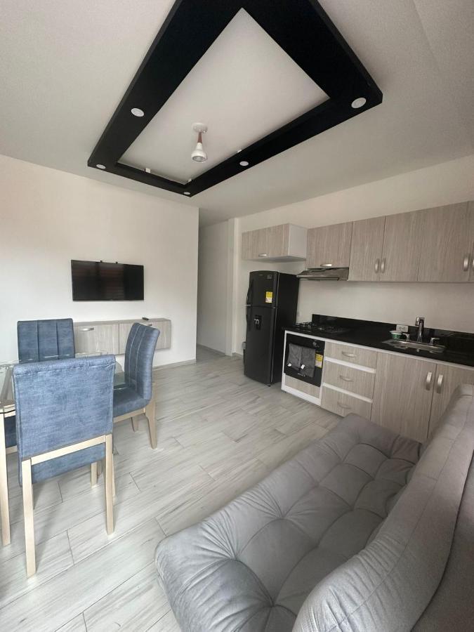 Apartamento Amoblado 3 En Barrio La Campina *