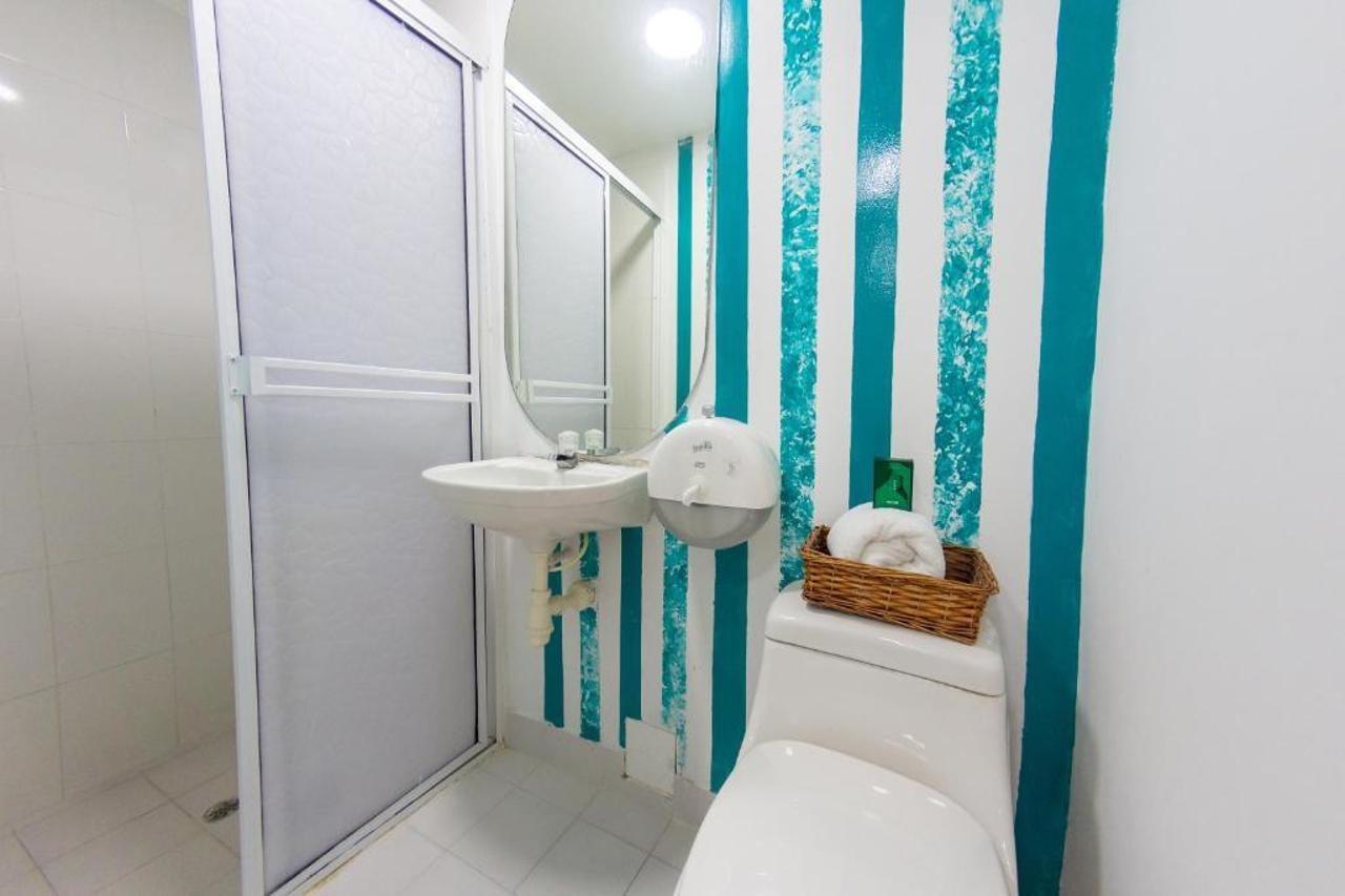 Hotel Ayenda Blue 1804
