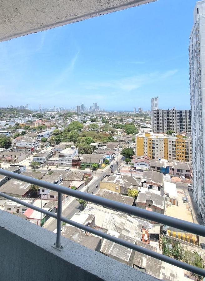 Amoblados Bajo La Sombra Del Omnipotente. Apartamento *