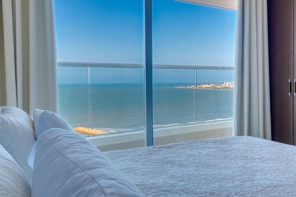 Moderno En Frente De La Playa. Apartamento Cartagena
