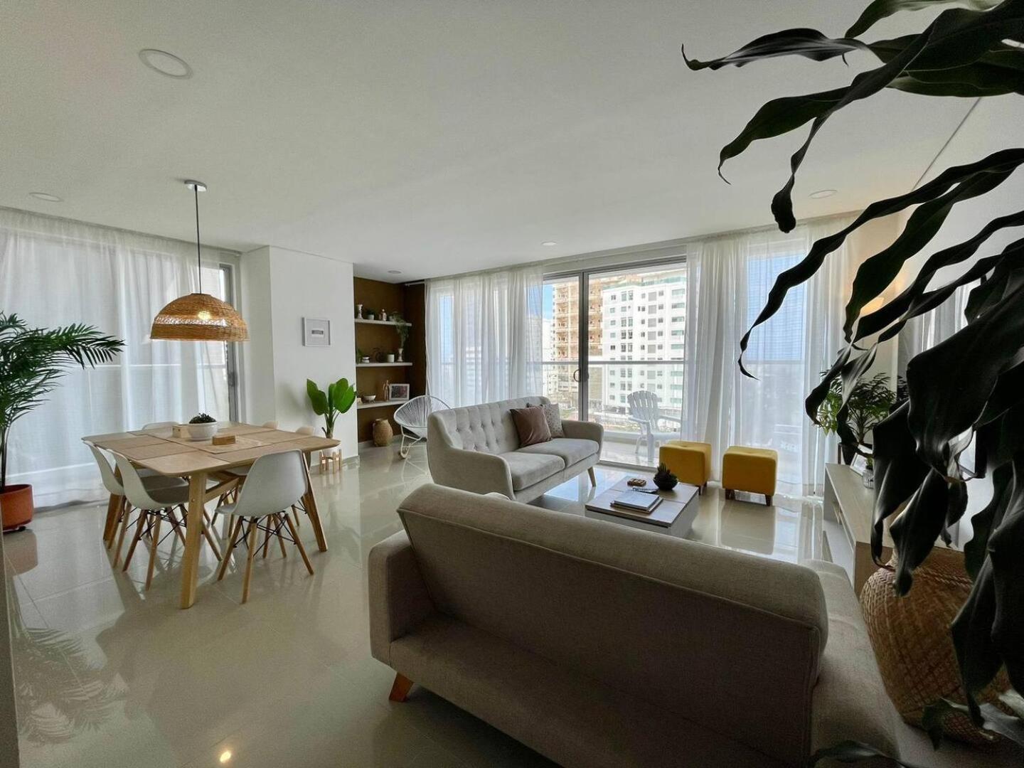 Moderno Y Amplio Cerca A La Playa! Apartamento *