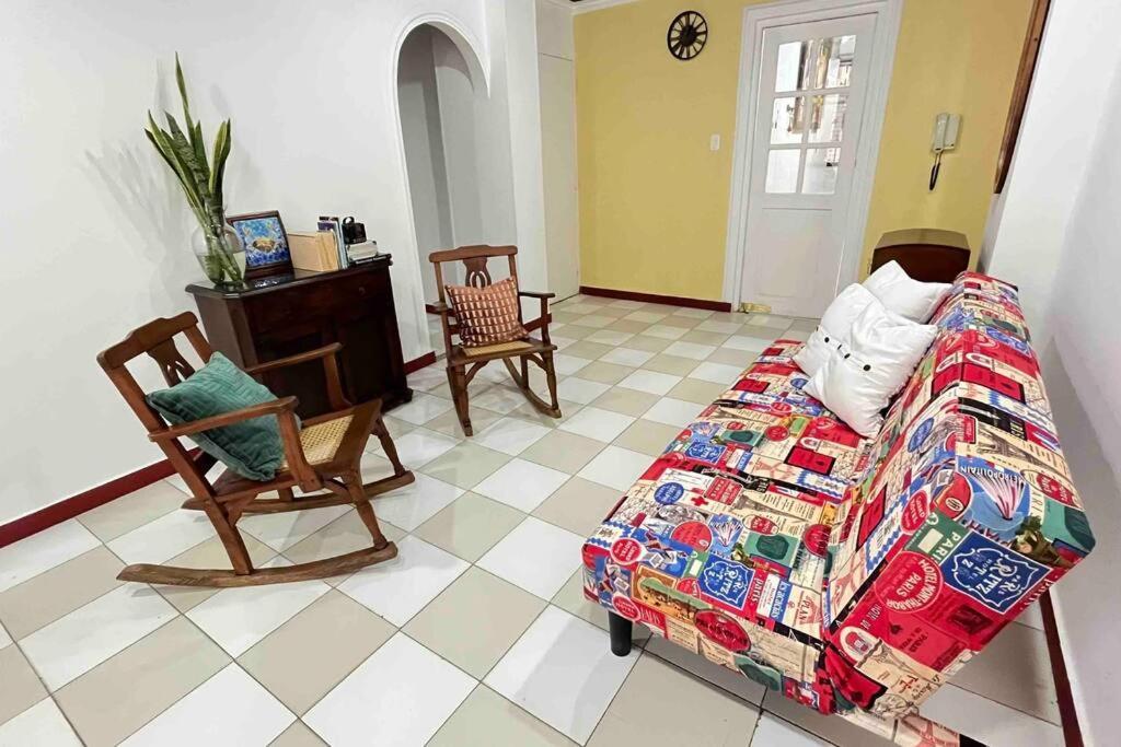 Apartamento Acogedor, Con La Mejor Ubicacion Y Patio Privado *