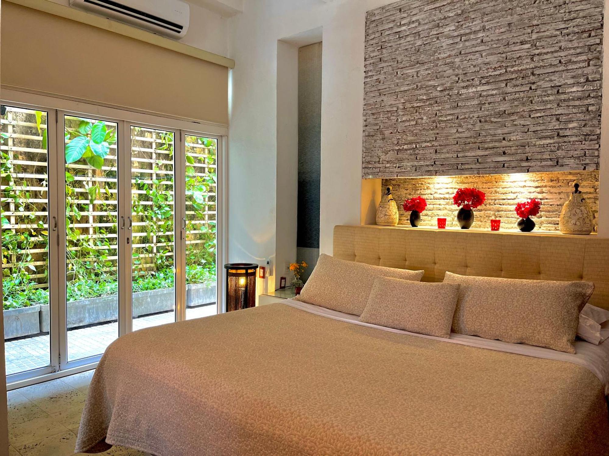 By Calamari Homes - Parque Centenario 206 Walled