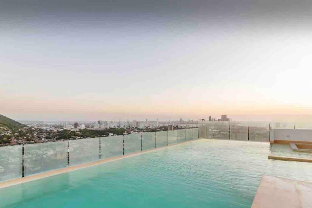 Apartamento Moderno Y Amplio Cerca A La Playa! *