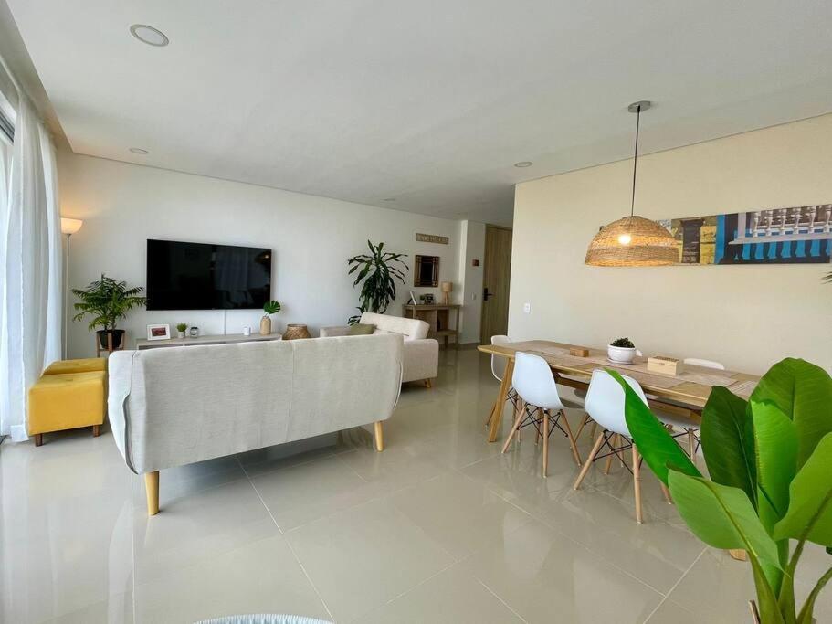 Apartamento Moderno Y Amplio Cerca A La Playa! Cartagena