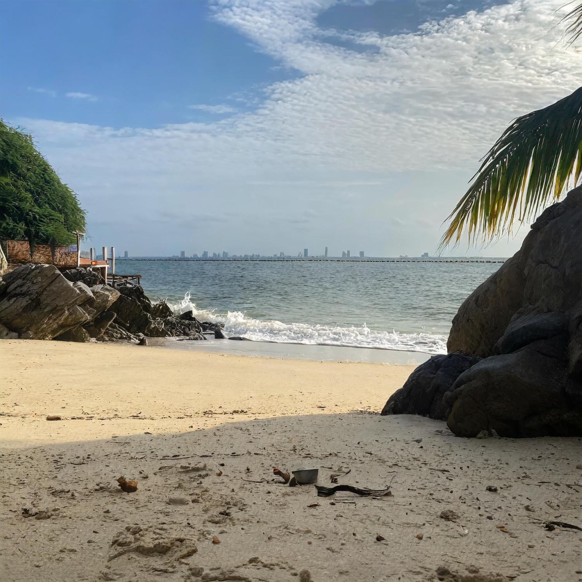 Punta Arena Ecohostal & Ecofit - Your Eco-conscious Oasis