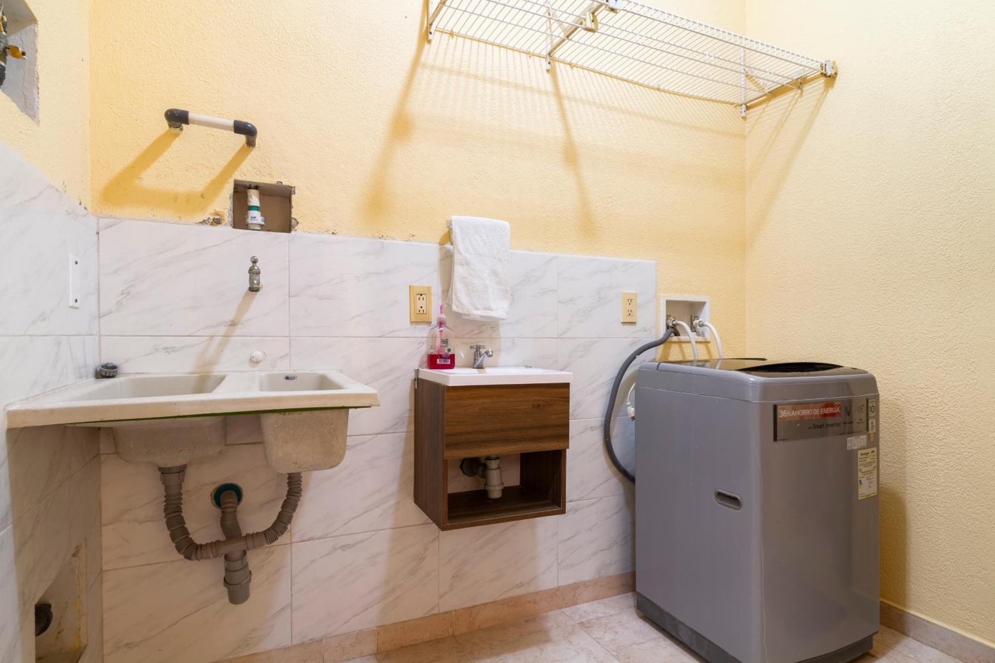 Pensión Habitación Privada Y Amplia Cerca Zonas Turísticas *