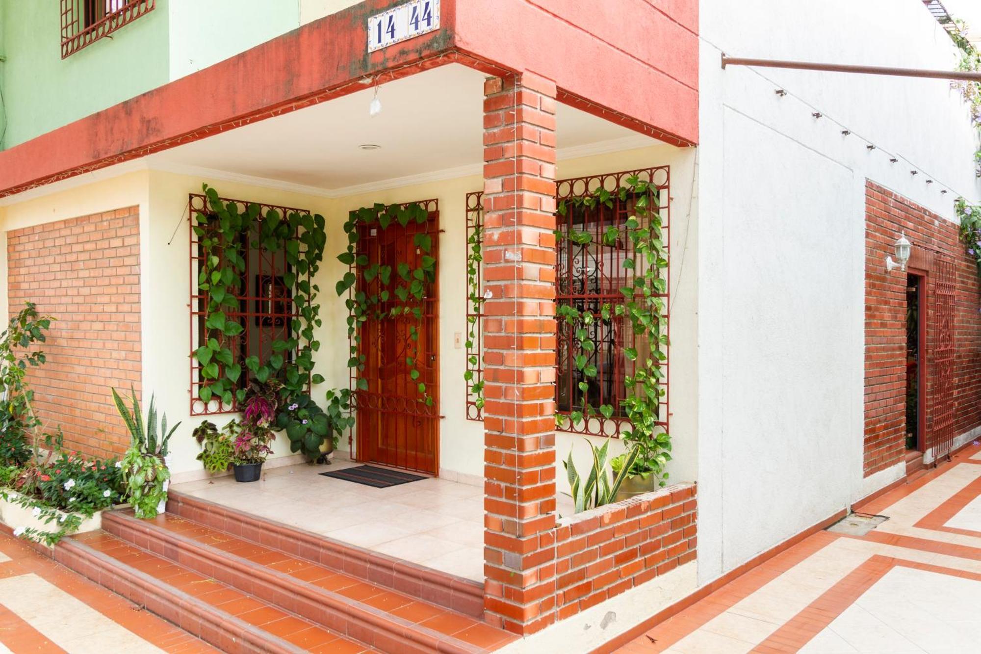 Habitación Privada Y Amplia Cerca Zonas Turísticas Cartagena