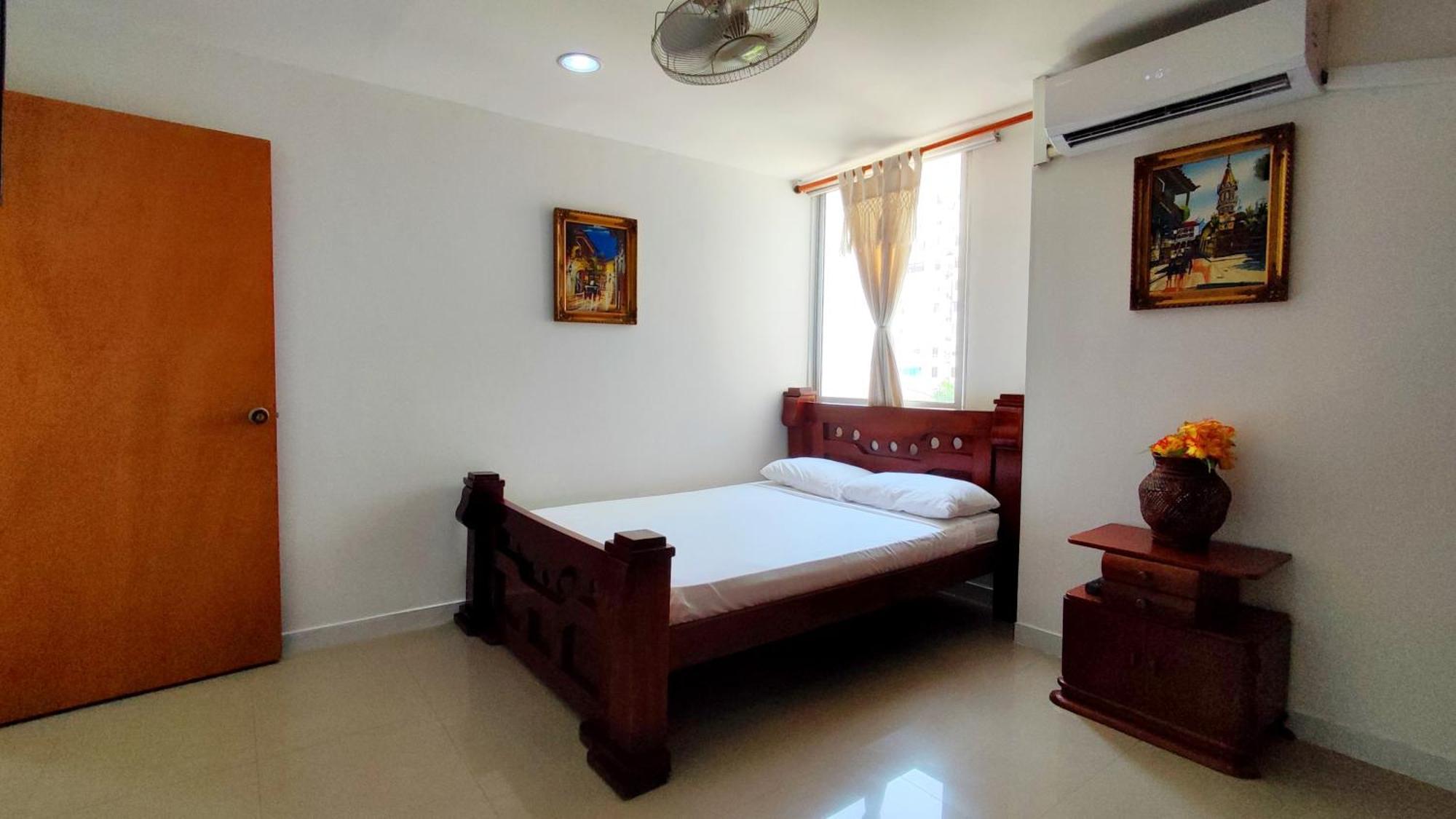 Cristoforo Colombo Laguito Apartamento