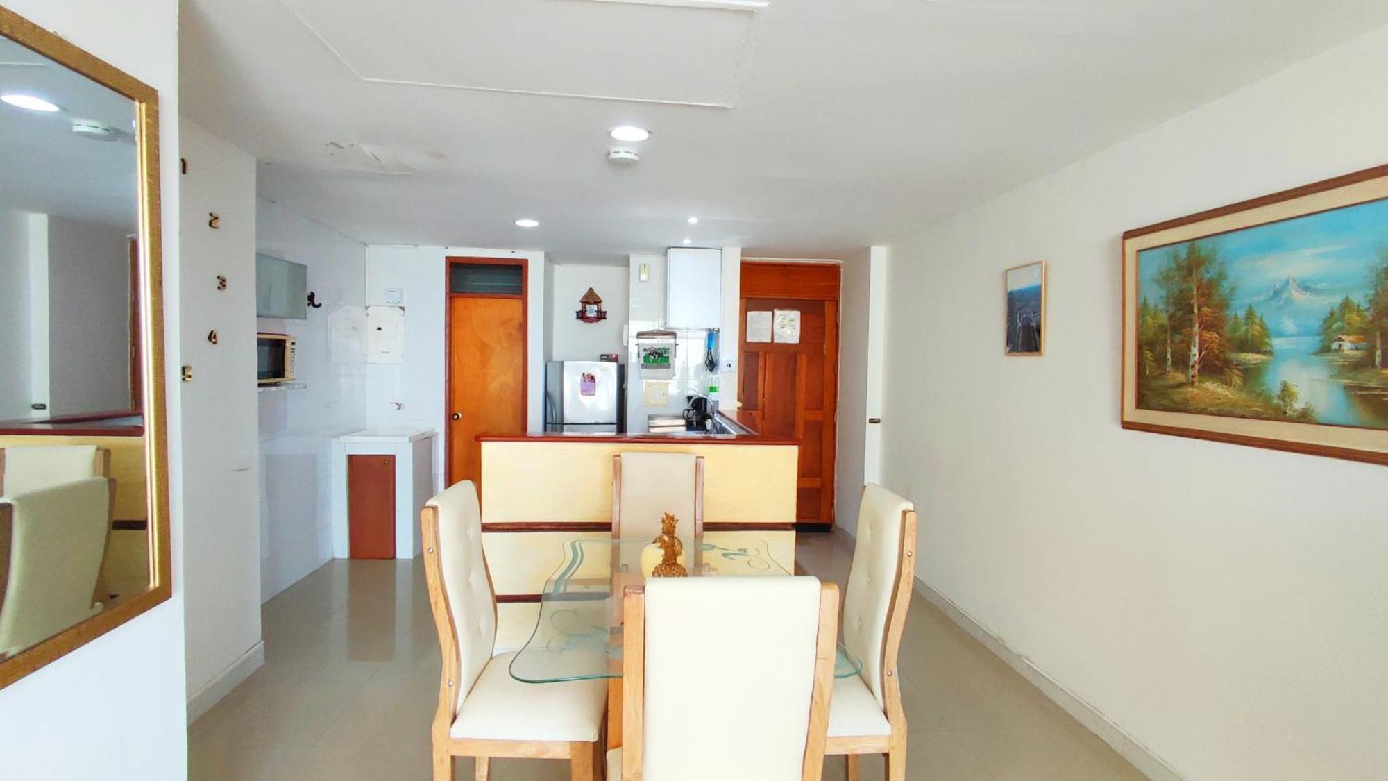 Cristoforo Colombo Laguito Apartamento