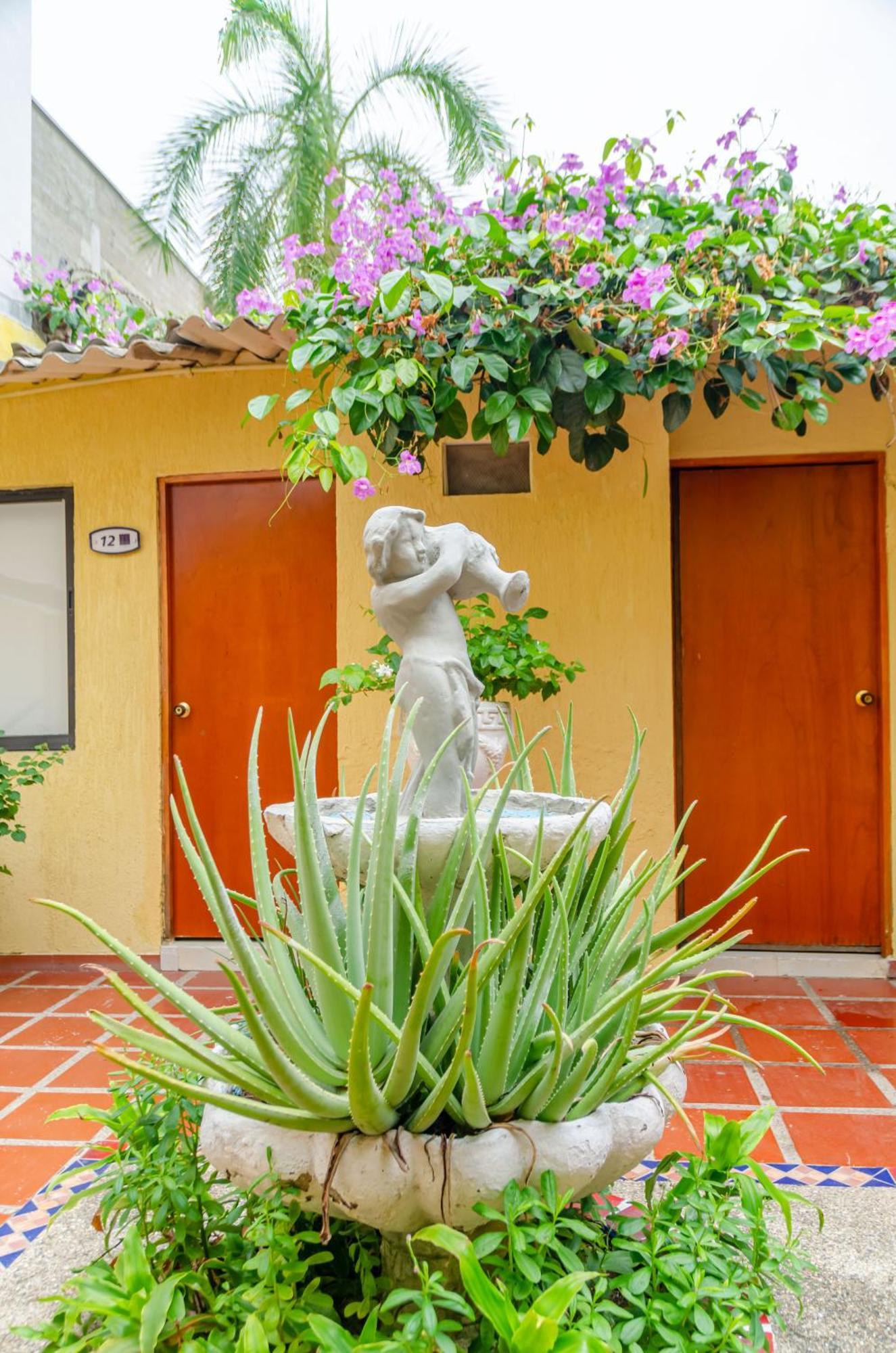 Pensión Ayenda Casa Franco 1809 2*