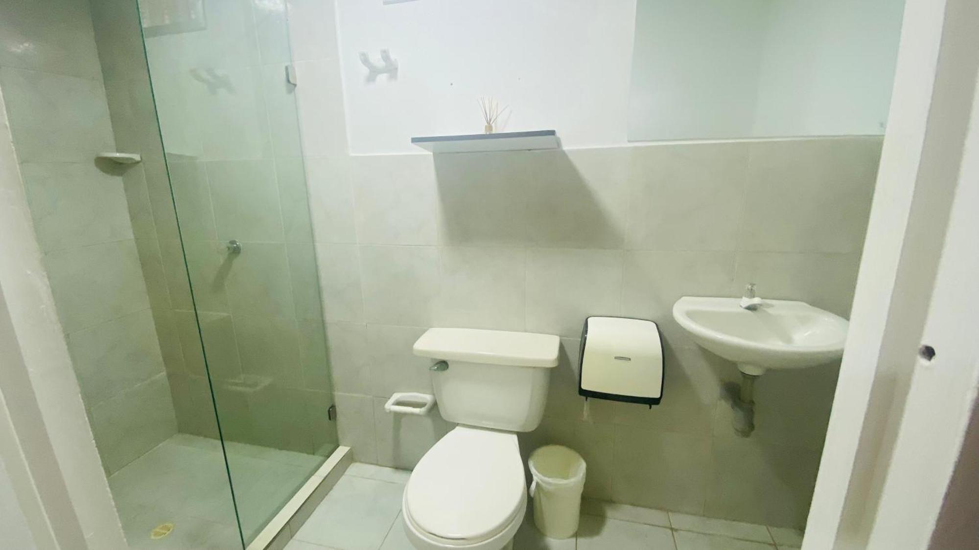 House Marfito Airport Hotel 3*