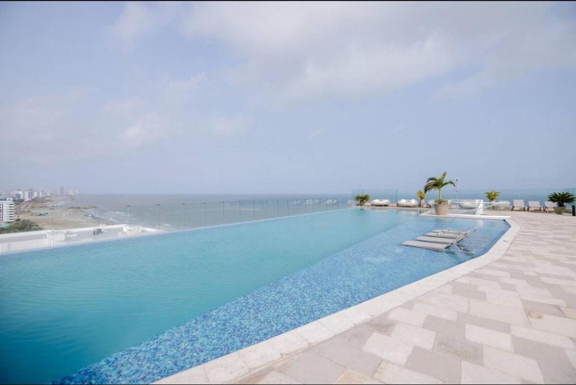 Con Salida Privada A La Playa En Morros, Apartamento *