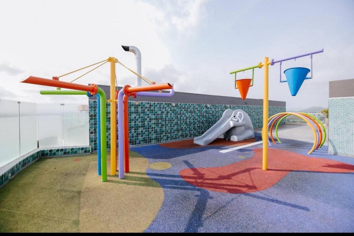 Con Salida Privada A La Playa En Morros, Apartamento *