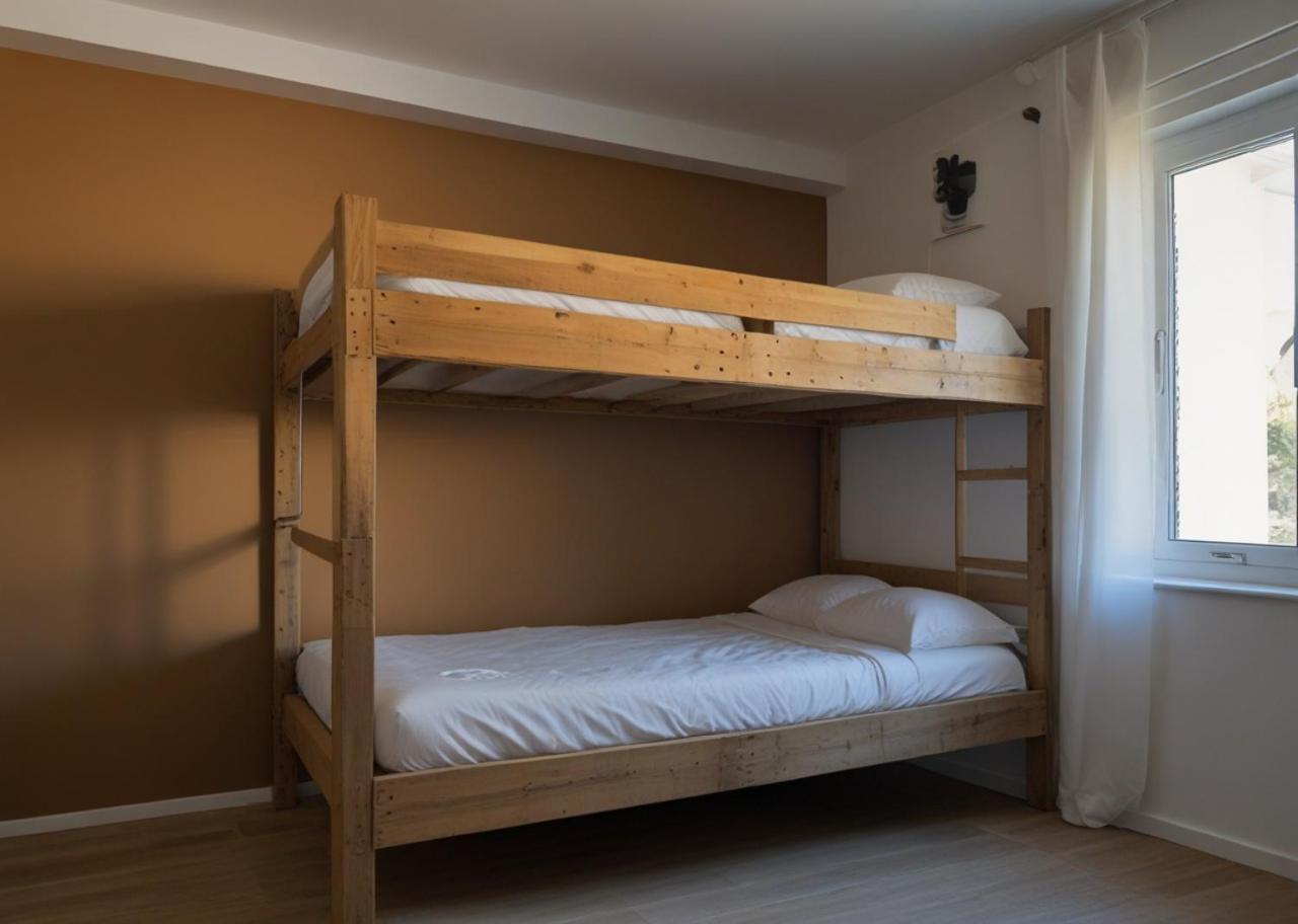 Habitación en casa particular Garden Serenity Bunk With Private Bath Near Airport Cartagena