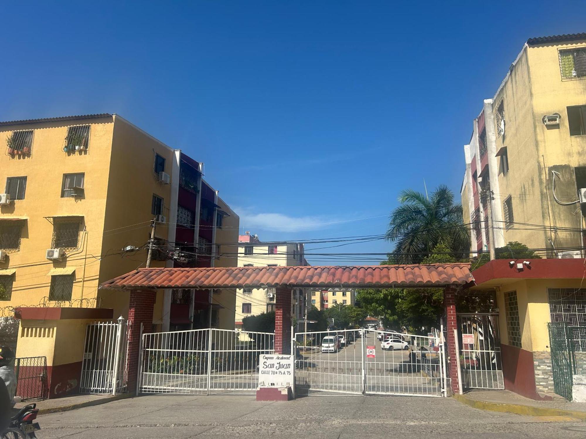 Garden Serenity Bunk With Private Bath Near Airport * Cartagena