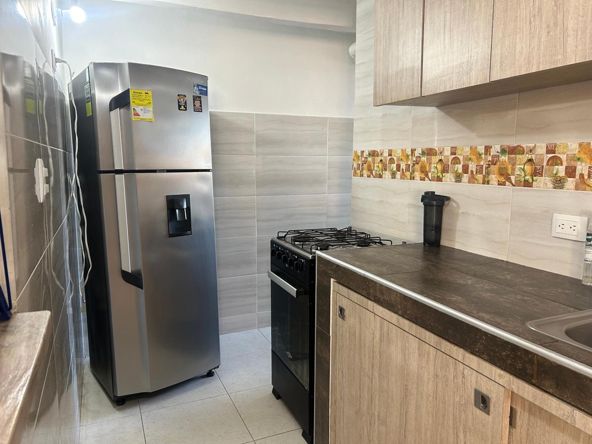 Garden Serenity Bunk With Private Bath Near Airport
