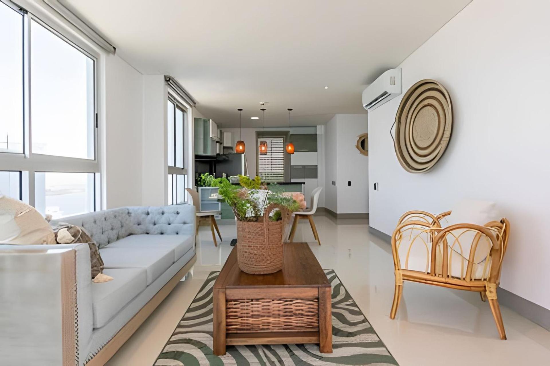Laurdhomes Palmetto Floor 32, Sea View, 3hbt *