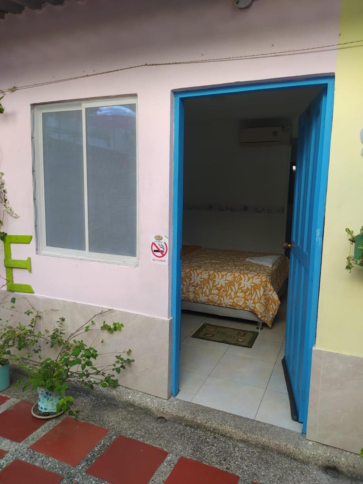 House Marfito Airport Hotel 3*