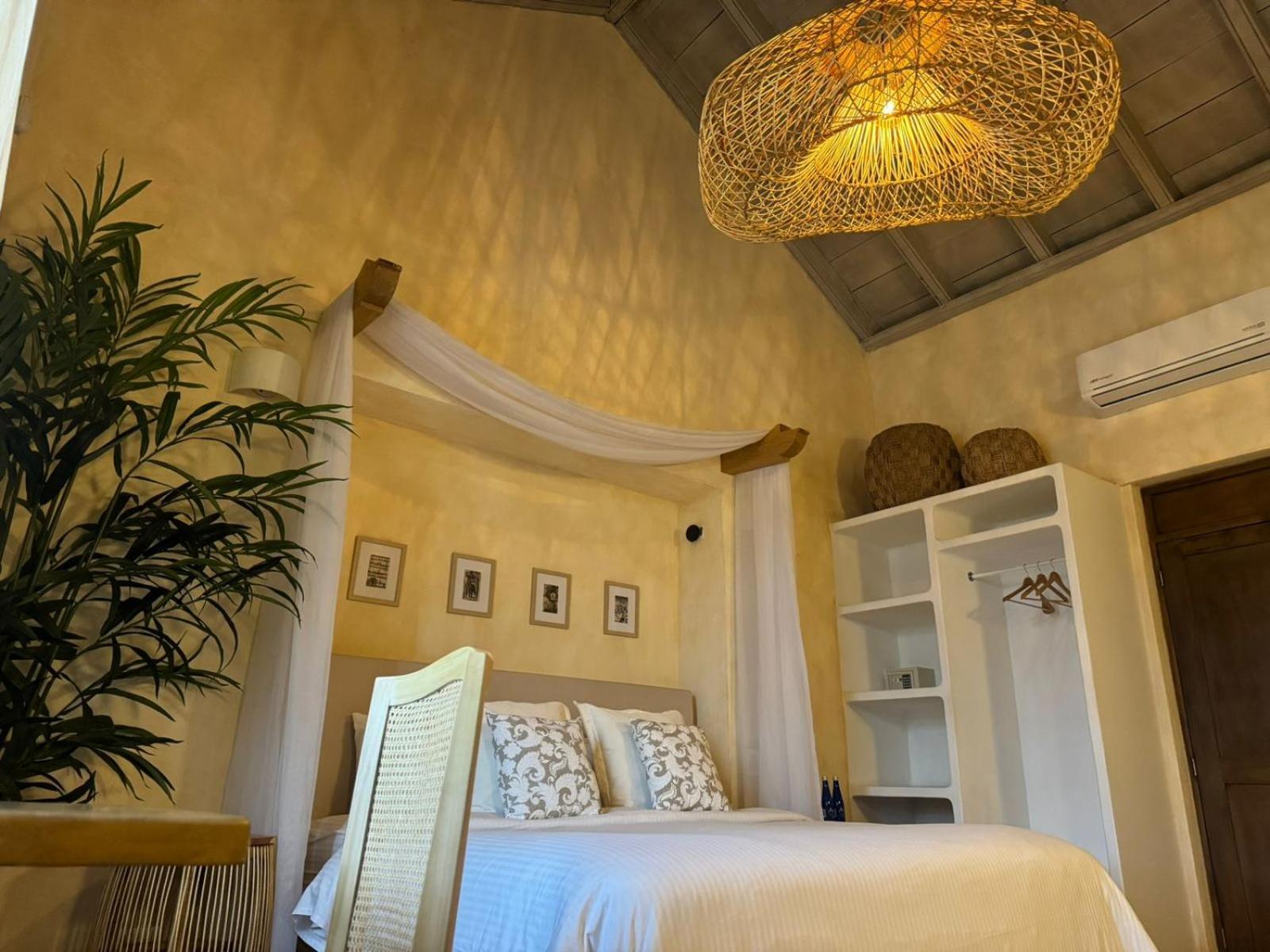 Moet Boutique Adutls Only Hotel