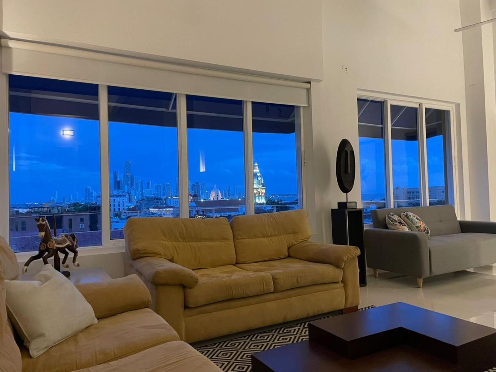 Hermosos En La Ciudad Vieja Apartamento