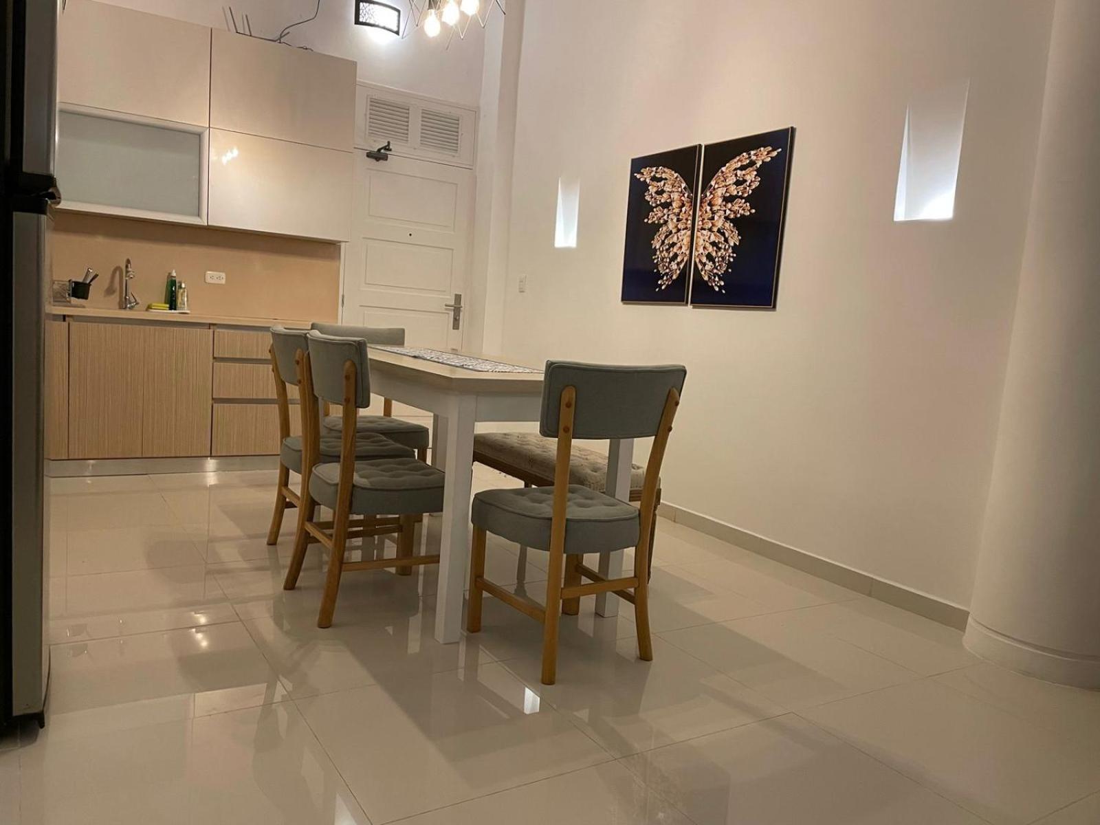 Hermosos En La Ciudad Vieja Apartamento