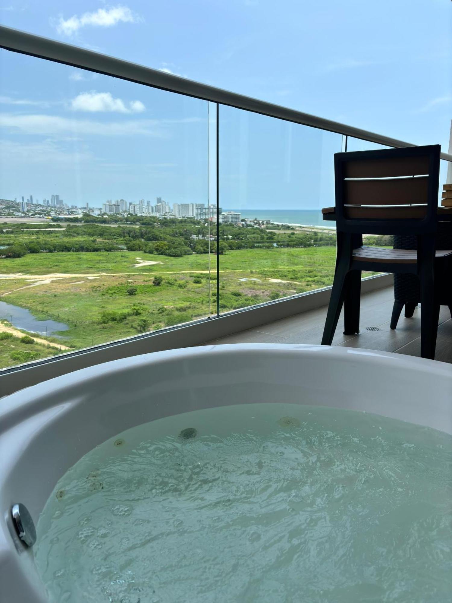 Dominique1409 Con Jacuzzi En Balcon * Cartagena