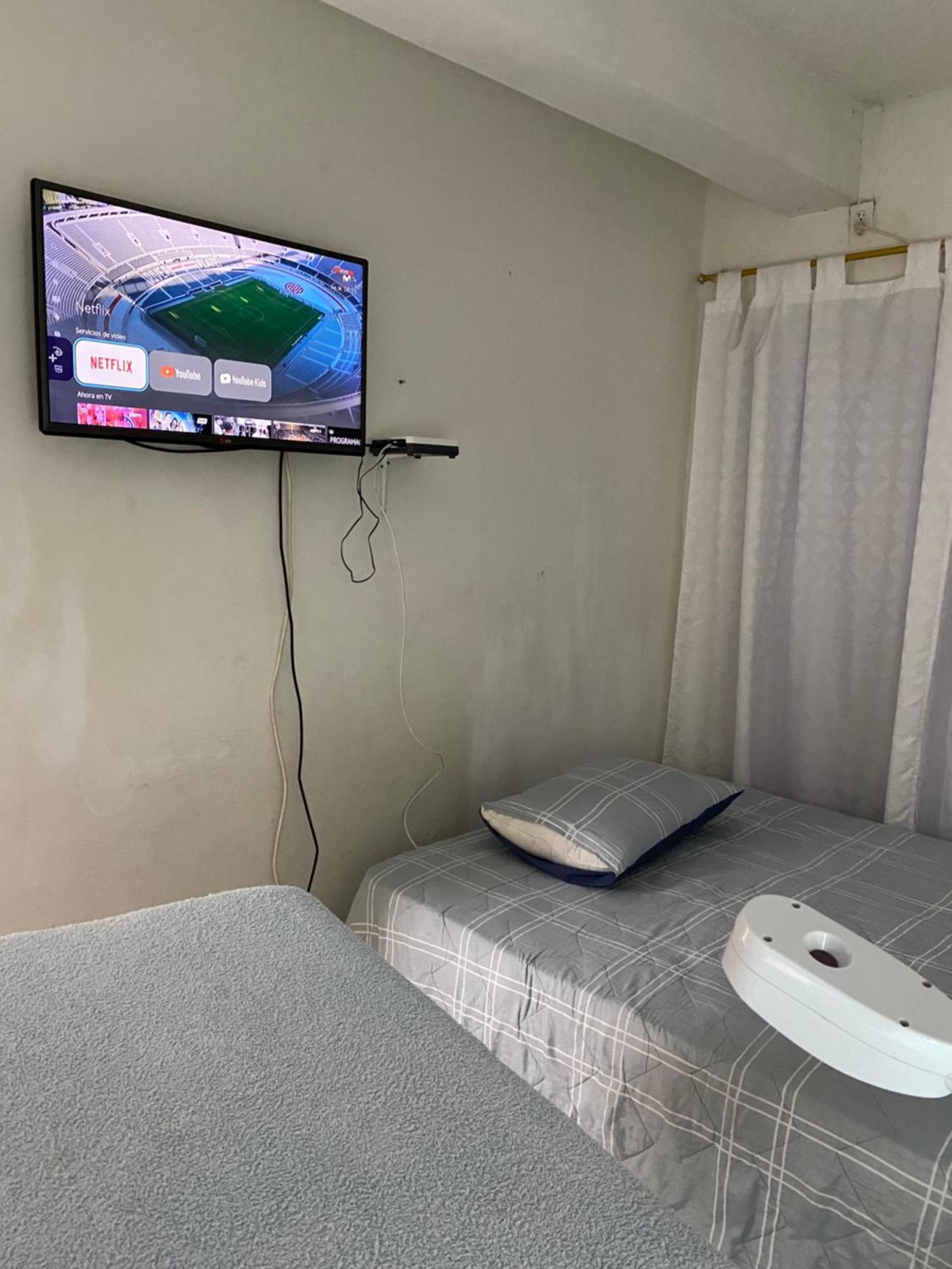 Arte Y Galeria Roberto Bed and breakfast Cartagena