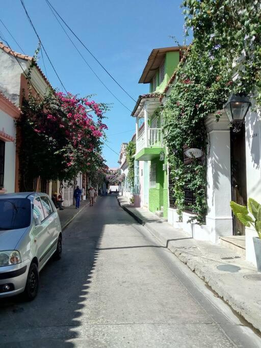 Charming Colonial With Pool, Walled Сasa de vacaciones Cartagena